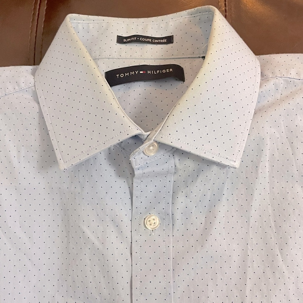 Tommy Hilfiger Men’s Cotton Dress Shirt 15.5 32/33